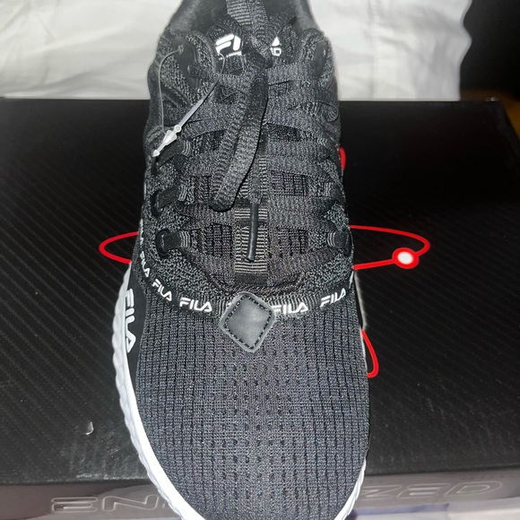 BNIB FILA WOMENS RAPIDFLASH 5 ENERGIZED SNEAKERS - Picture 2 of 11